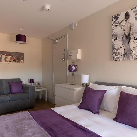 Isabella House - Hereford City Centre Aparthotel, By Rentmyhouse Buitenkant foto