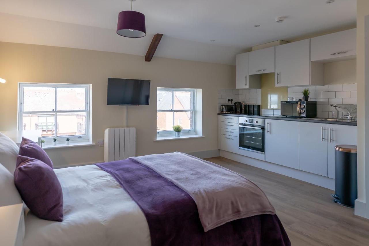Isabella House - Hereford City Centre Aparthotel, By Rentmyhouse Buitenkant foto