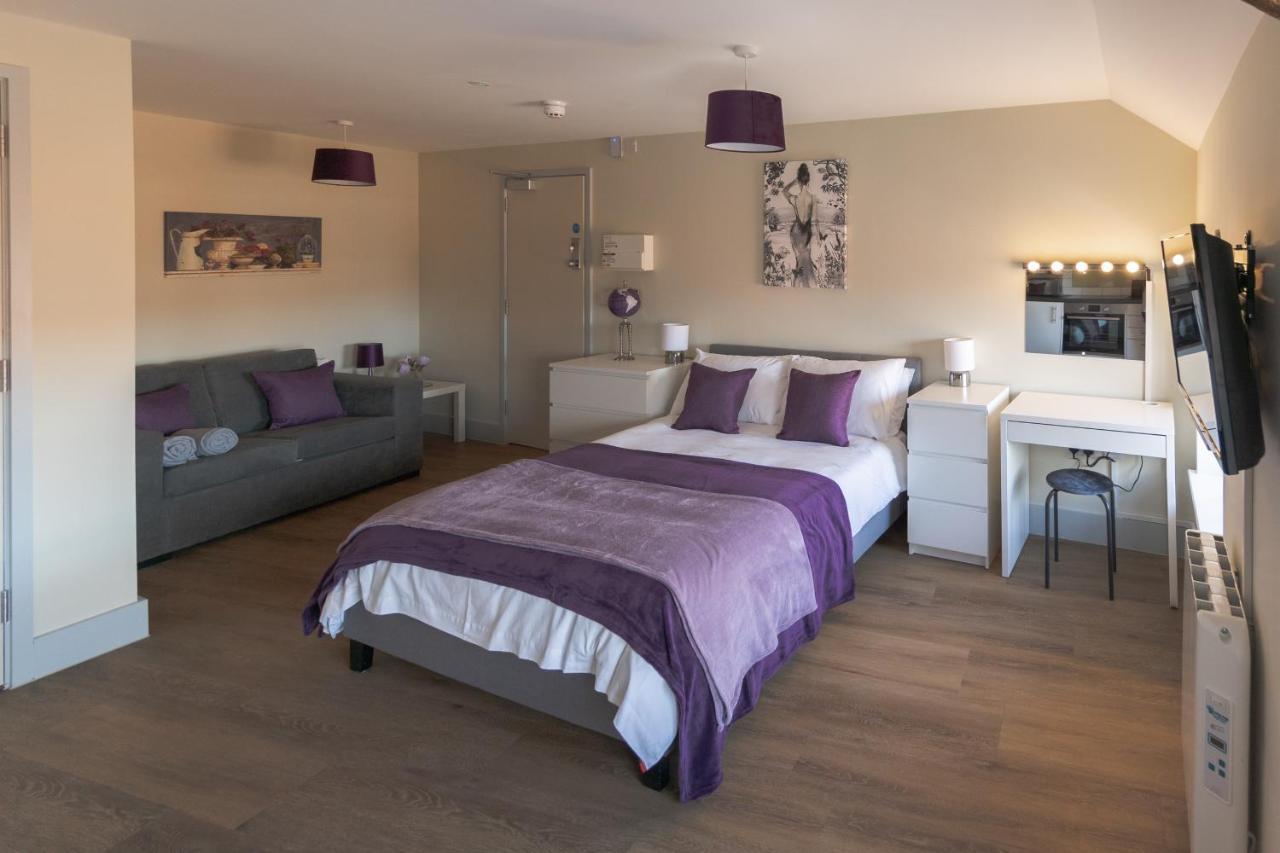 Isabella House - Hereford City Centre Aparthotel, By Rentmyhouse Buitenkant foto